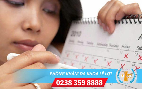 Chậm kinh sau quan hệ có sao không?